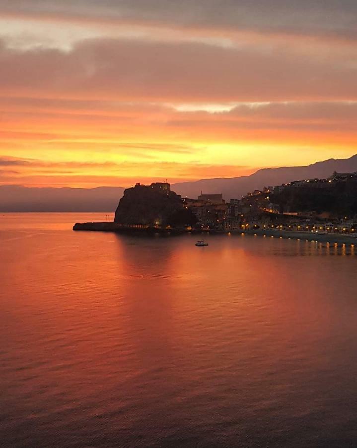 B&B Scilla Mare ภายนอก รูปภาพ